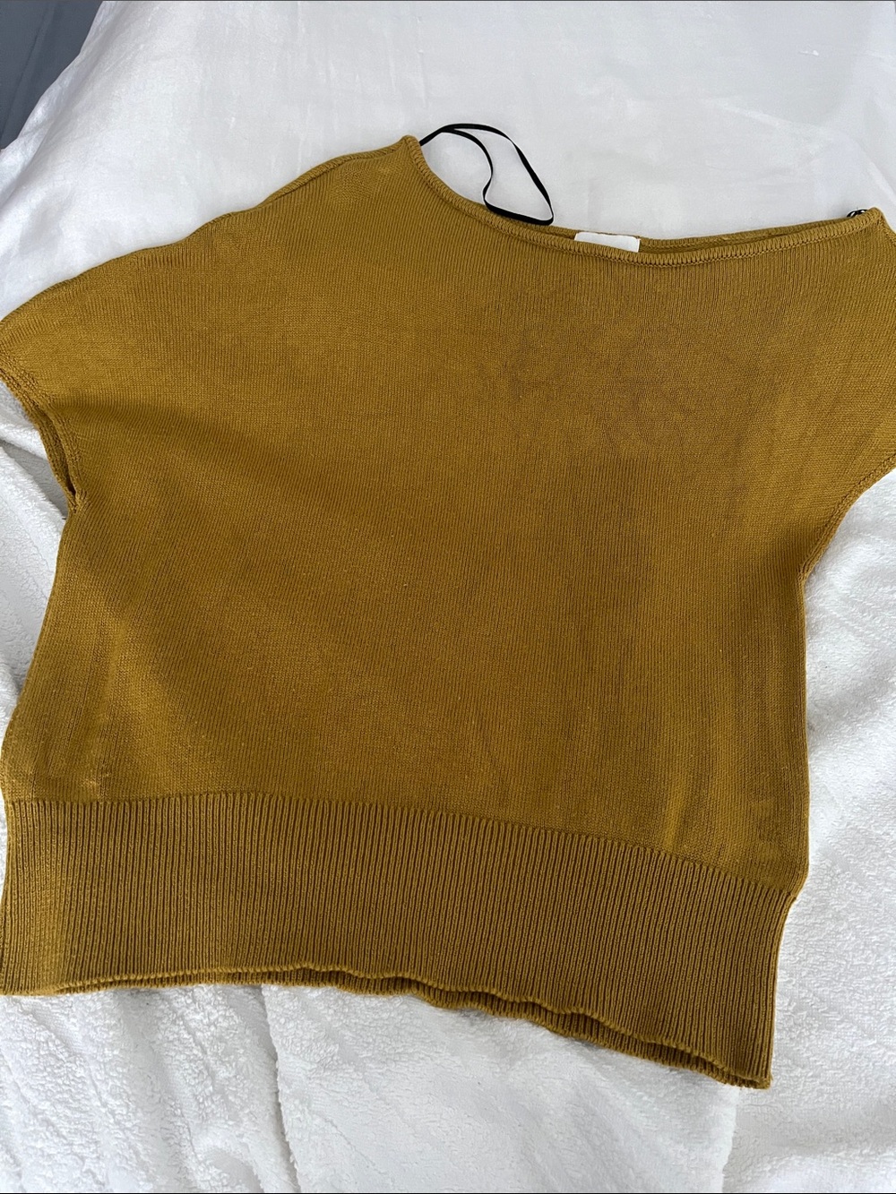 H&M Short Sleeve Scoop Neck Sweater in Mustard